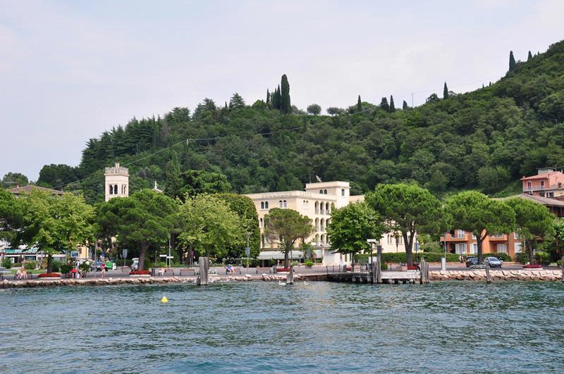 Hotel Terminus Garda  Esterno foto