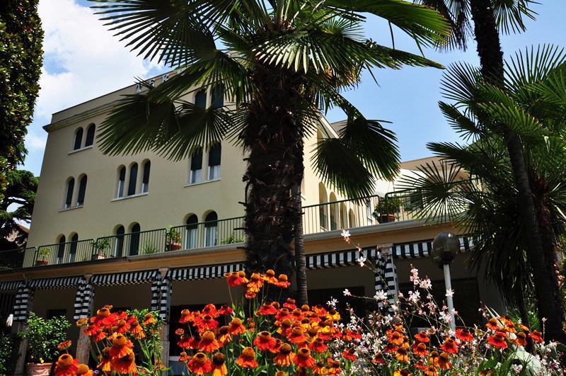 Hotel Terminus Garda  Esterno foto