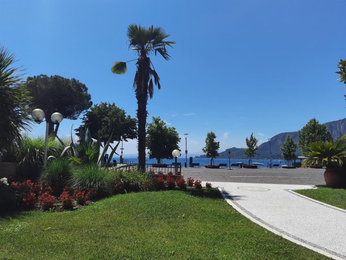 Hotel Terminus Garda  Esterno foto